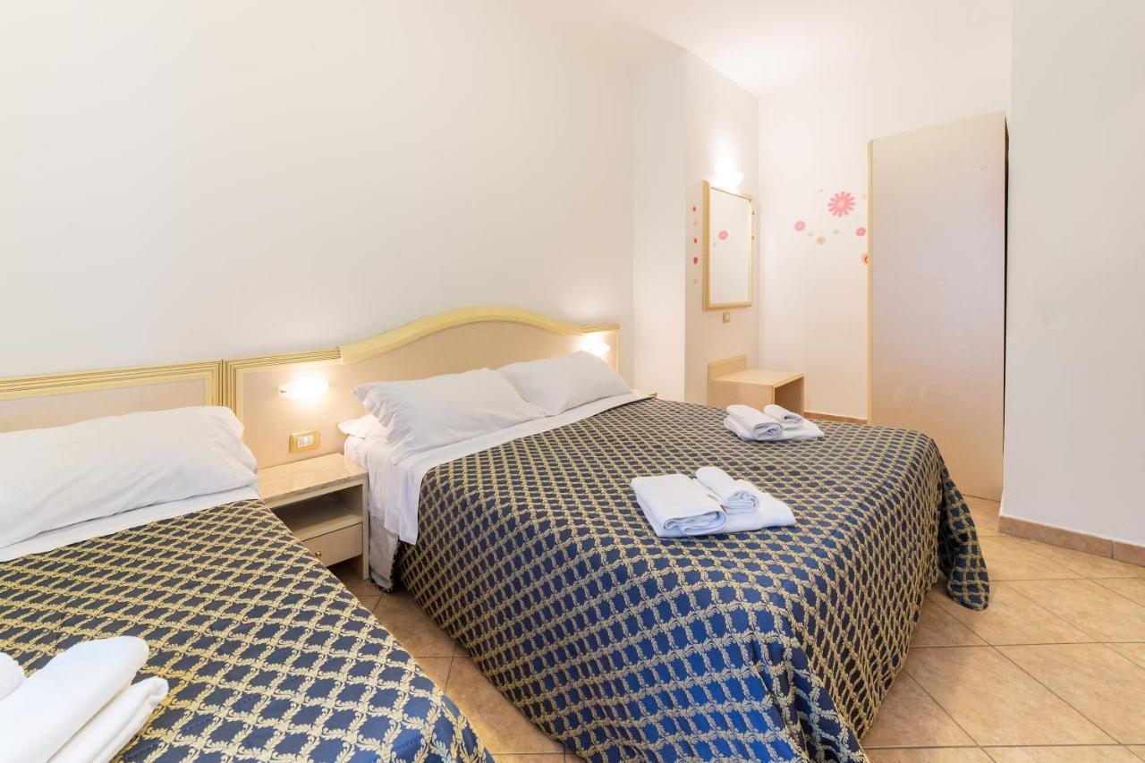 Residenza Melucci Aparthotel Rimini Exterior foto