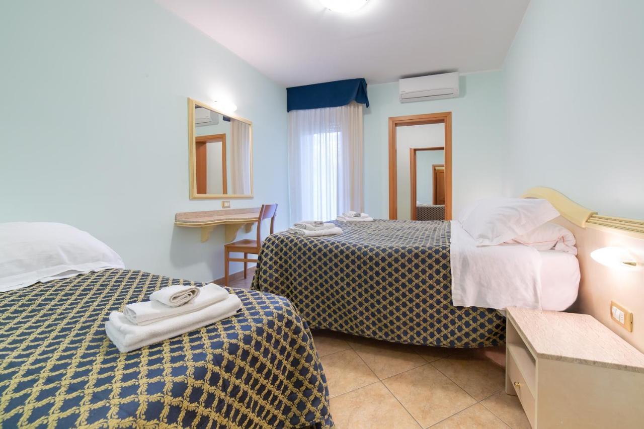 Residenza Melucci Aparthotel Rimini Exterior foto