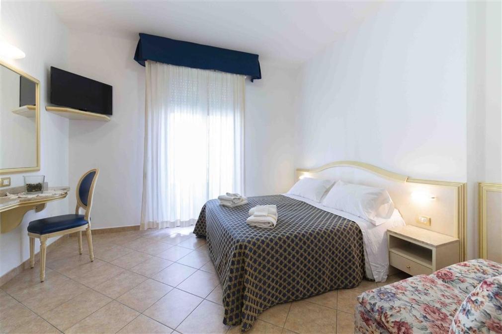 Residenza Melucci Aparthotel Rimini Exterior foto