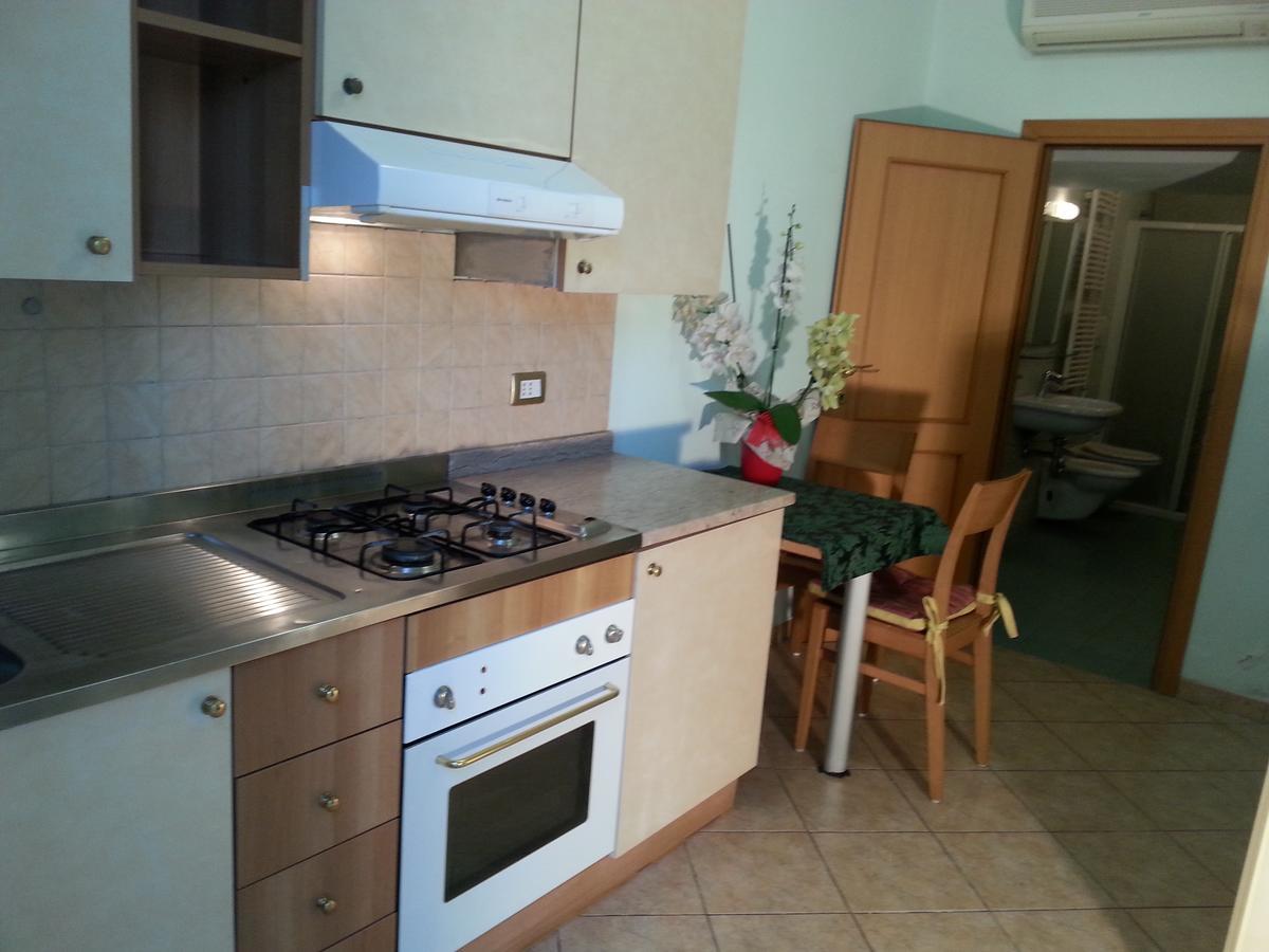 Residenza Melucci Aparthotel Rimini Exterior foto